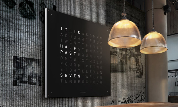Qlocktwo-180-2